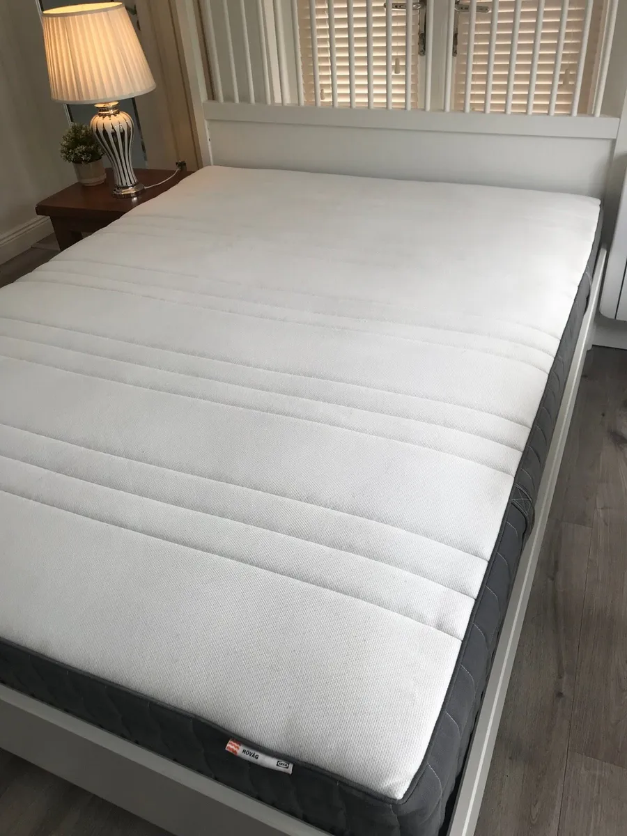 Fabulous king size bed - Image 1
