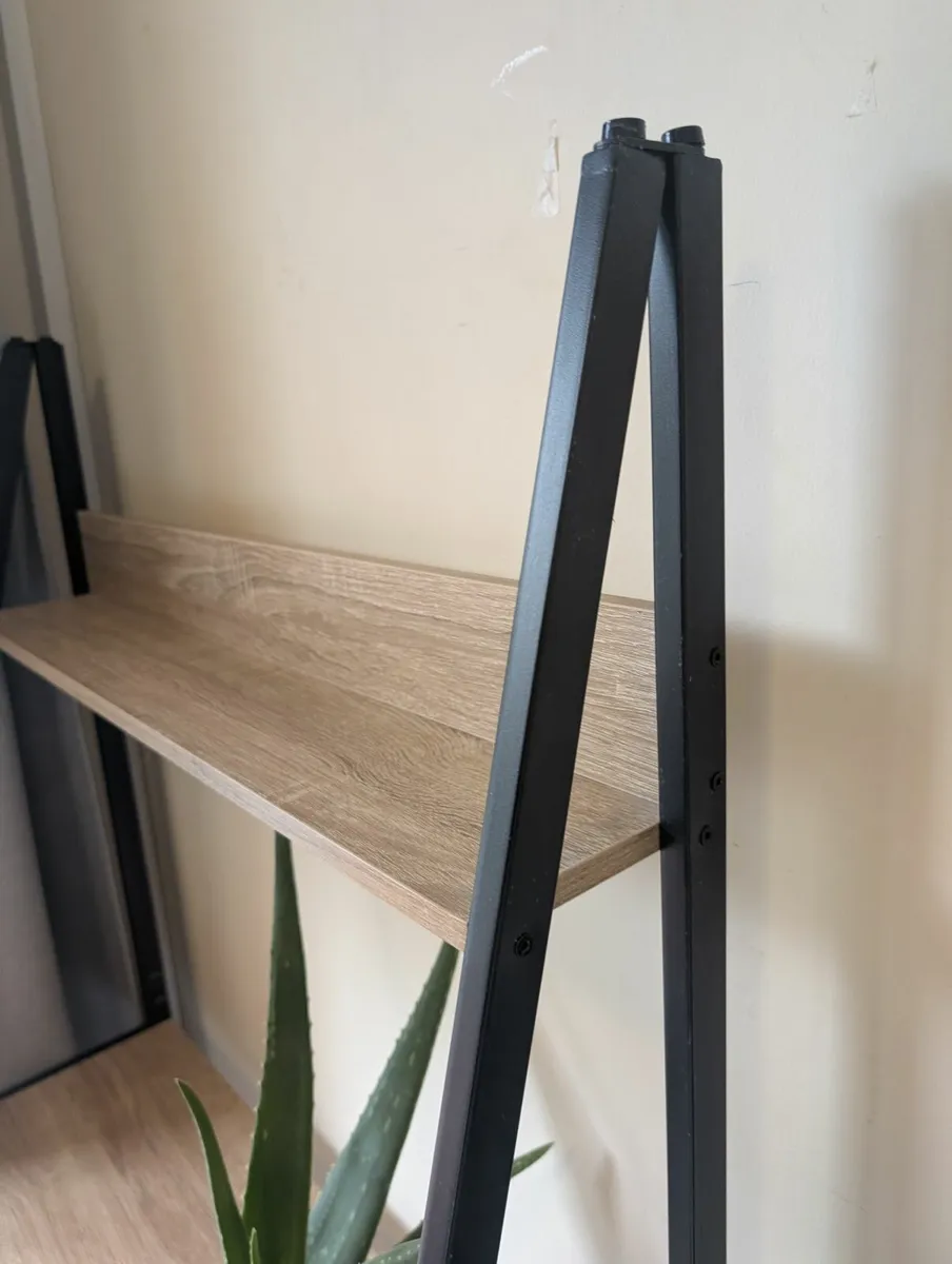 Desk - Image 2
