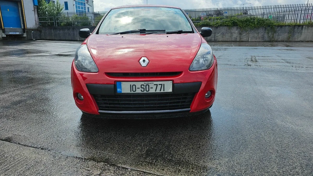Renault Clio 2010 1.2 16v AUTOMATIC Highspecs - Image 2