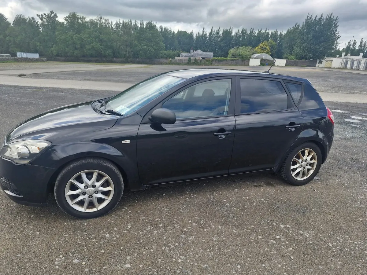 Kia Ceed - Image 4