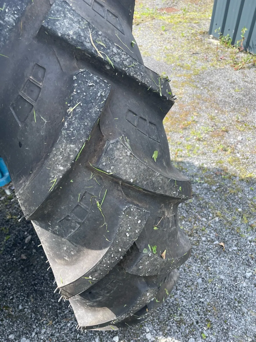 Tractor - Image 4