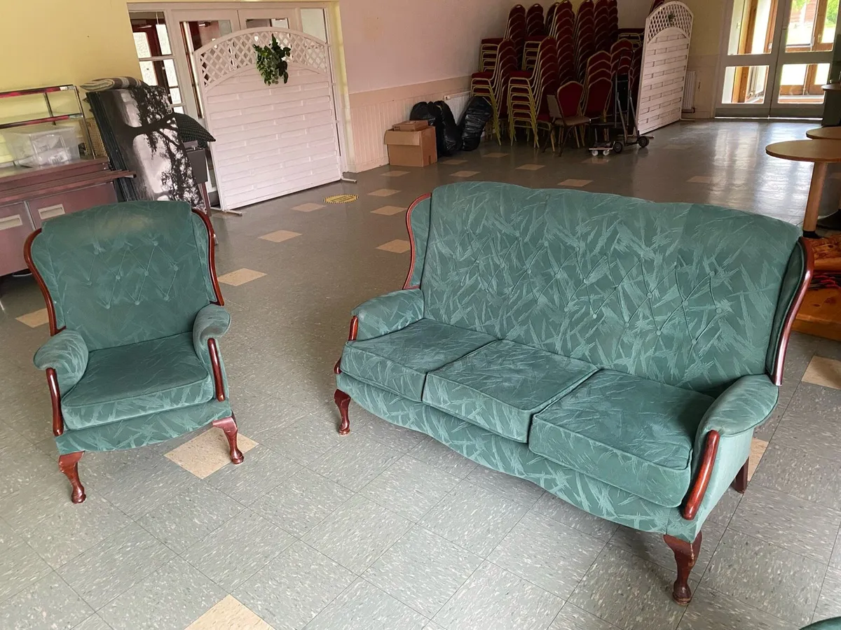 Couch Set - Image 3
