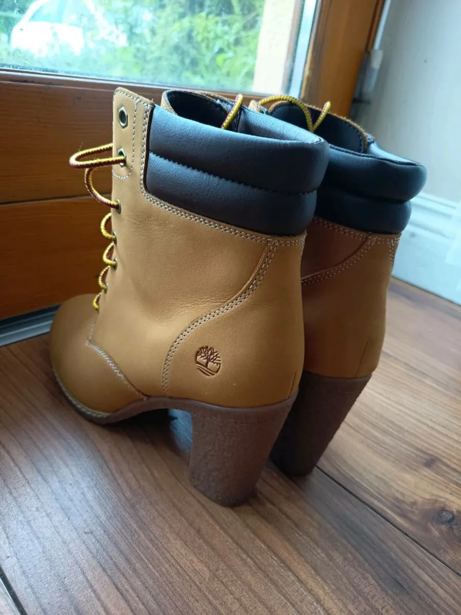 Women Boots Timberland - Image 2
