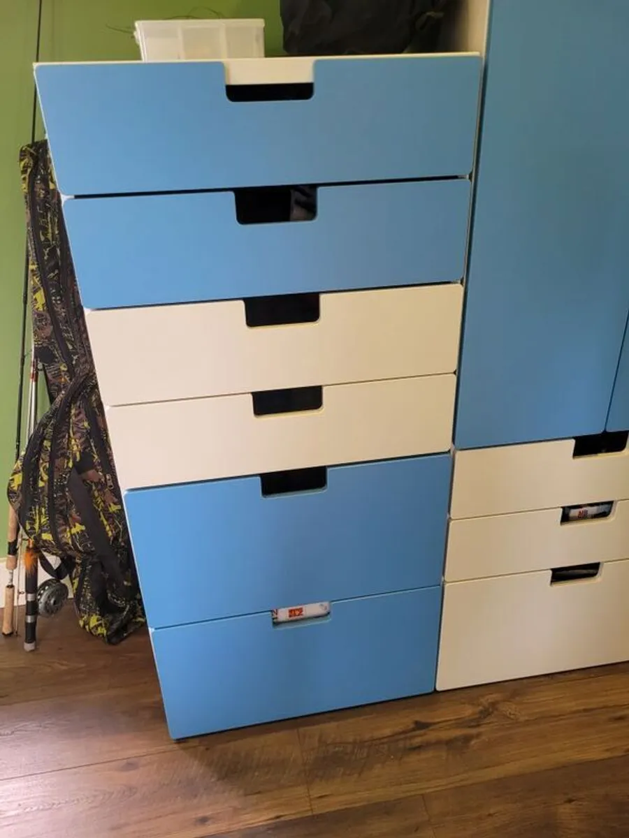 Kids furniture & storage (sold as 1 lit preferably) - Image 2