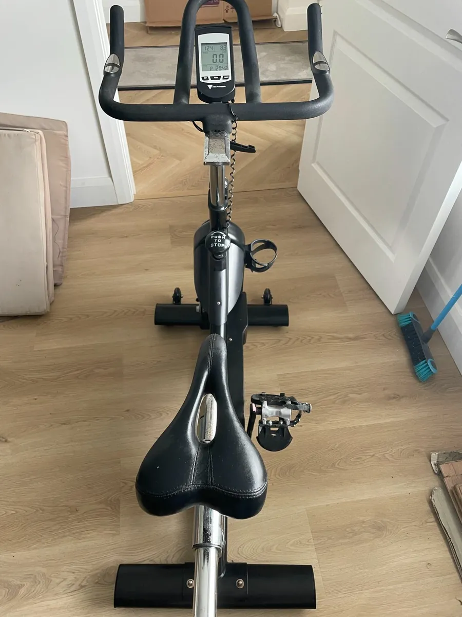 Hit Fitness G7 Indoor Exercise Bike - Image 3