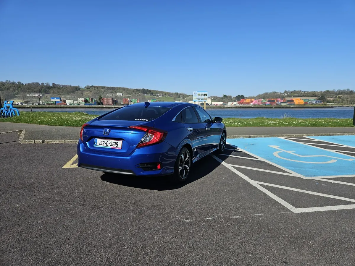 Honda civic si smart plus 9 speed automatic - Image 4