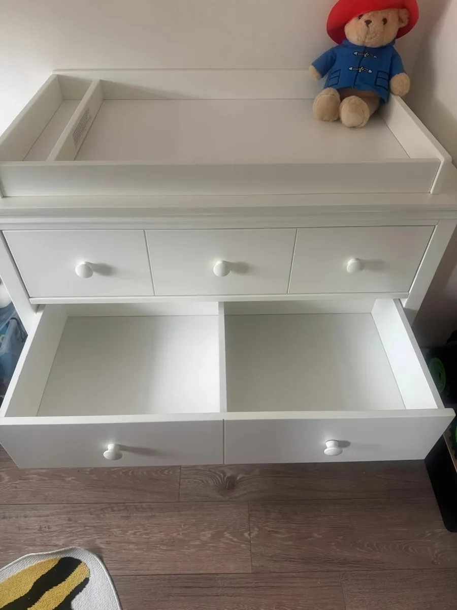 Mamas and Papas Dresser & Baby Changing Unit - Image 2