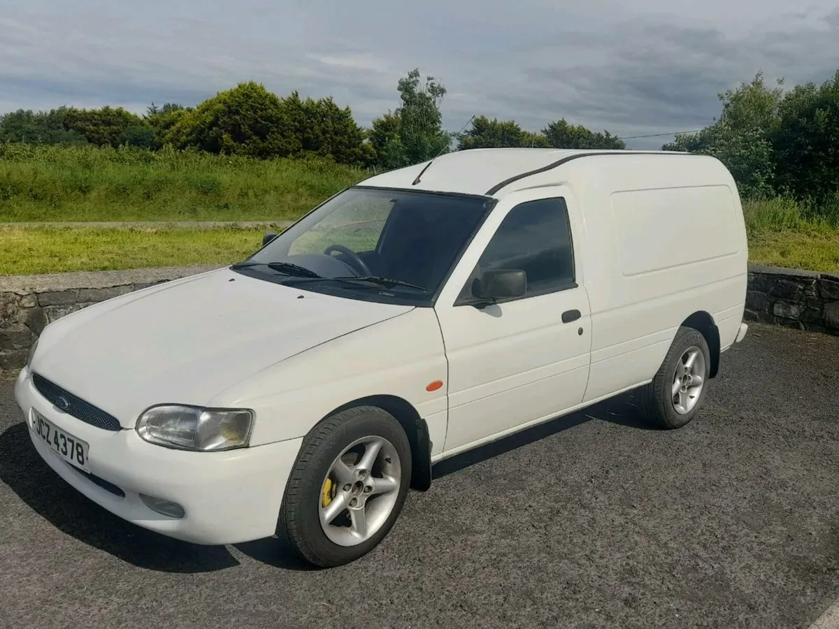 2001 Ford Escort Van 75 1.8 Diesel - Image 1