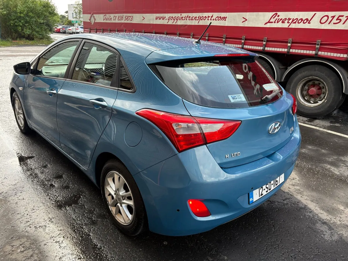 2012 HYUNDAI I30 NEW NCT 8-26 MINT - Image 3