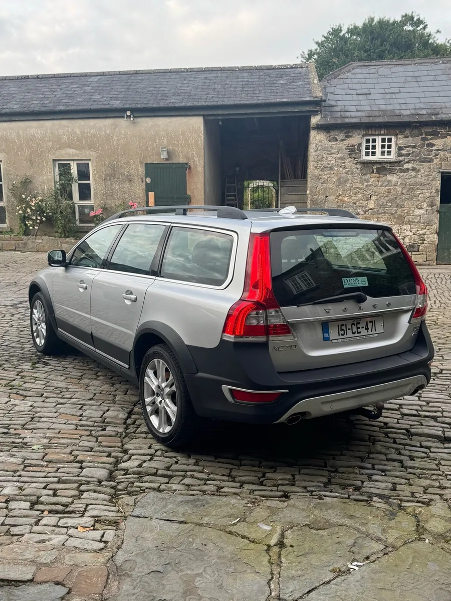 Volvo Xc70 (4x4 AWD) - Image 4