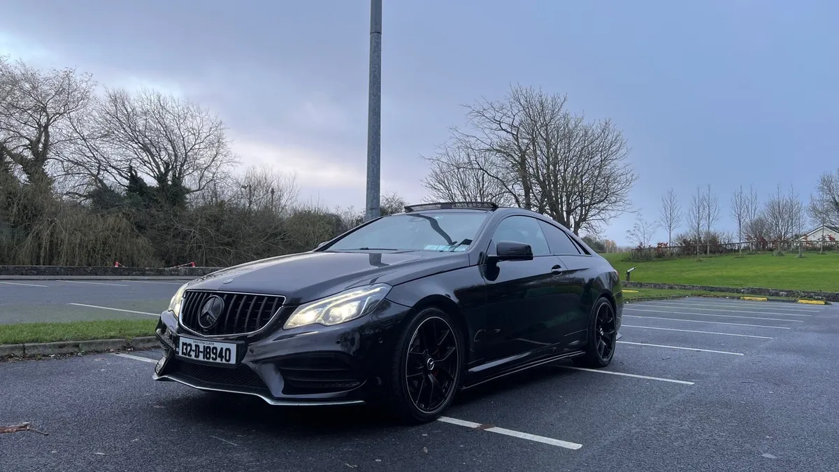 MERCEDES BENZ  E350D BLUETEC AMG SPORT - Image 1