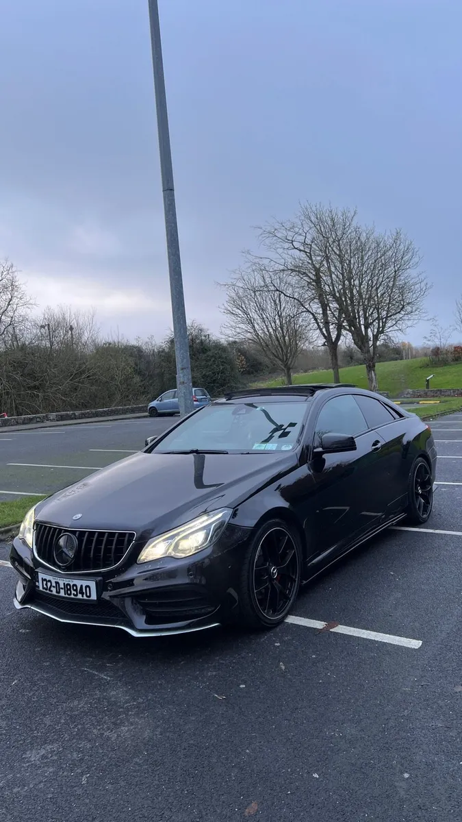 MERCEDES BENZ  E350D BLUETEC AMG SPORT - Image 2