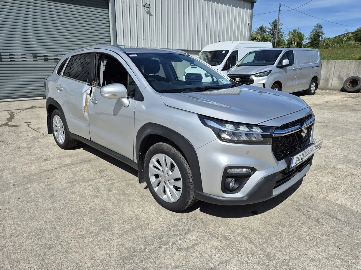 241 SUZUKI SX4 S-CROSS 1.4 B/JET - Image 1