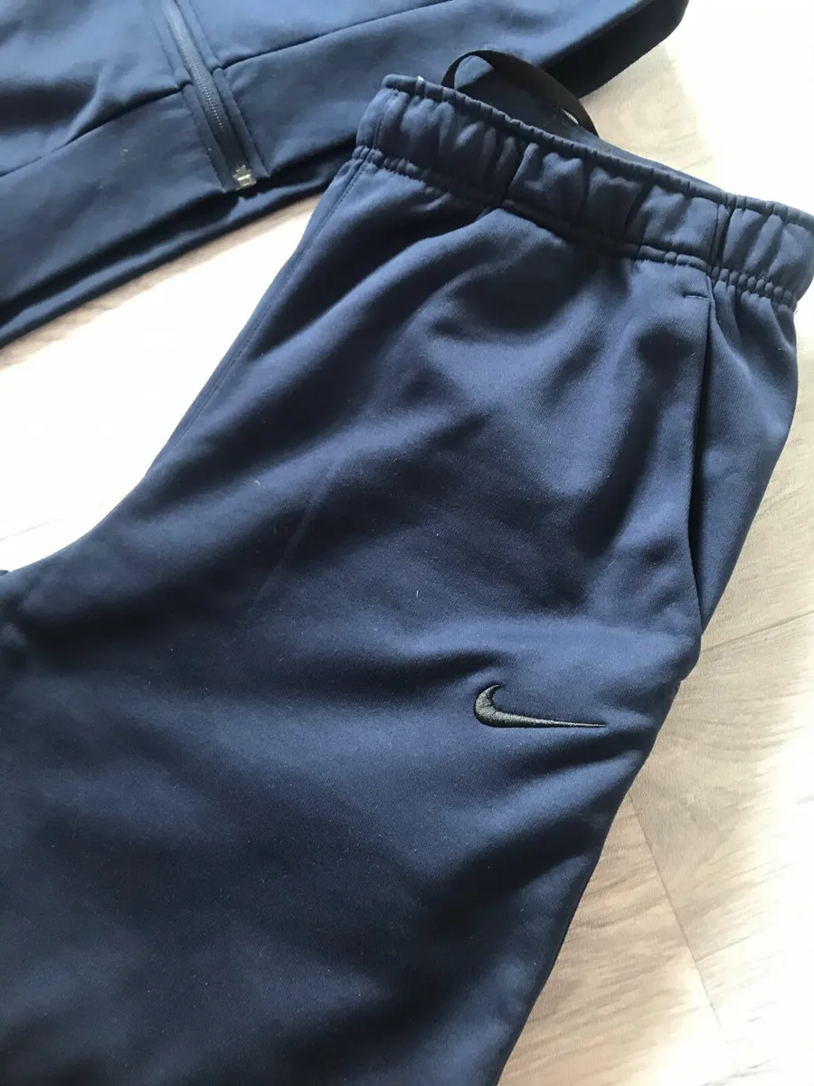 Mens Nike tracksuit - Image 3