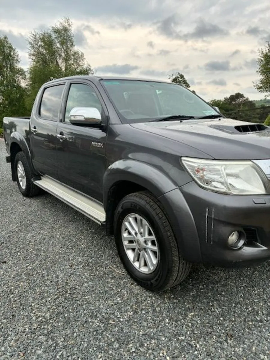 Toyota Hilux 2016 - Image 1