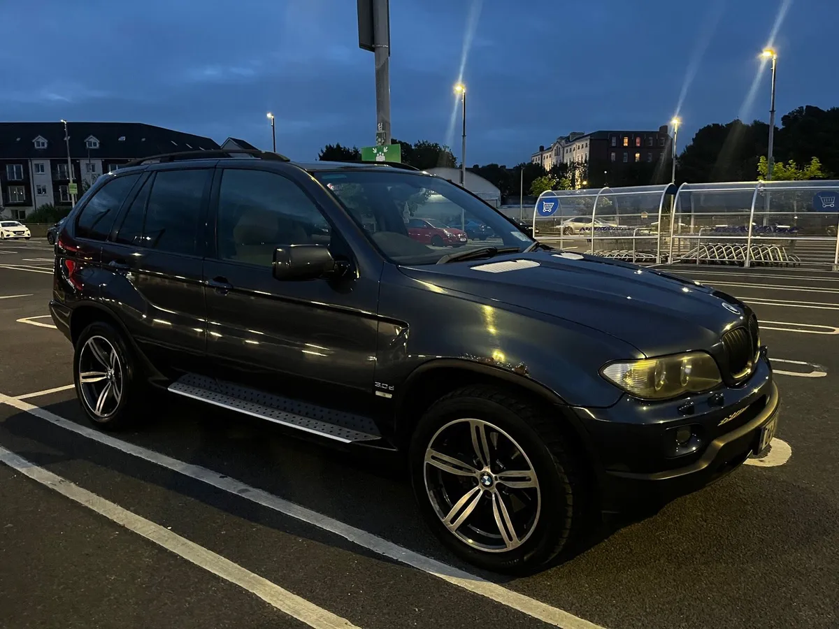 BMW x5 - Image 1