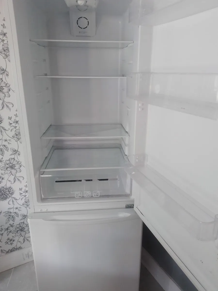 Fridgefreezer - Image 2