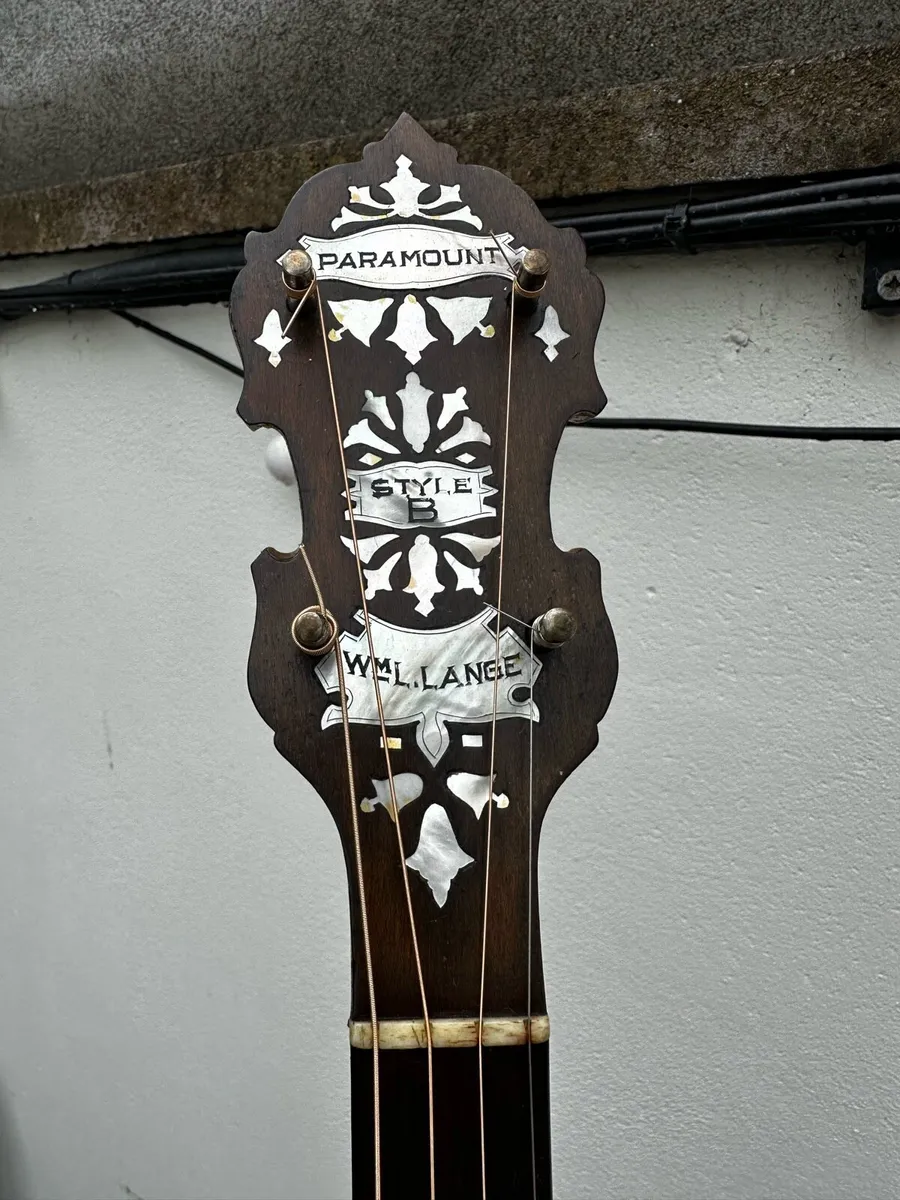 Banjo - Image 1