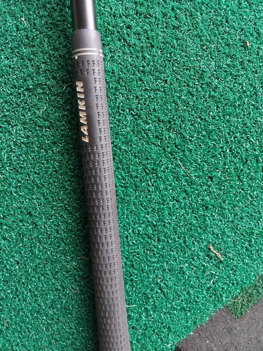 Helium ust driver shaft 44" from cobra driver - Image 3