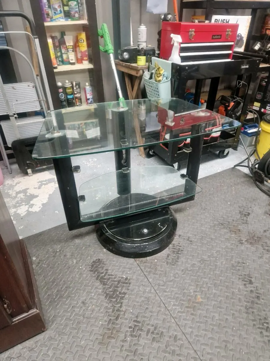 Tv stand - Image 1