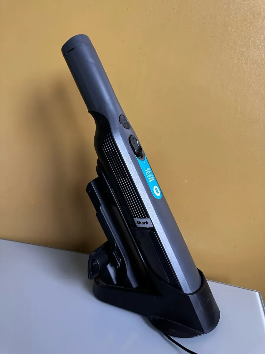 Shark Vaccum cleaner - Image 1