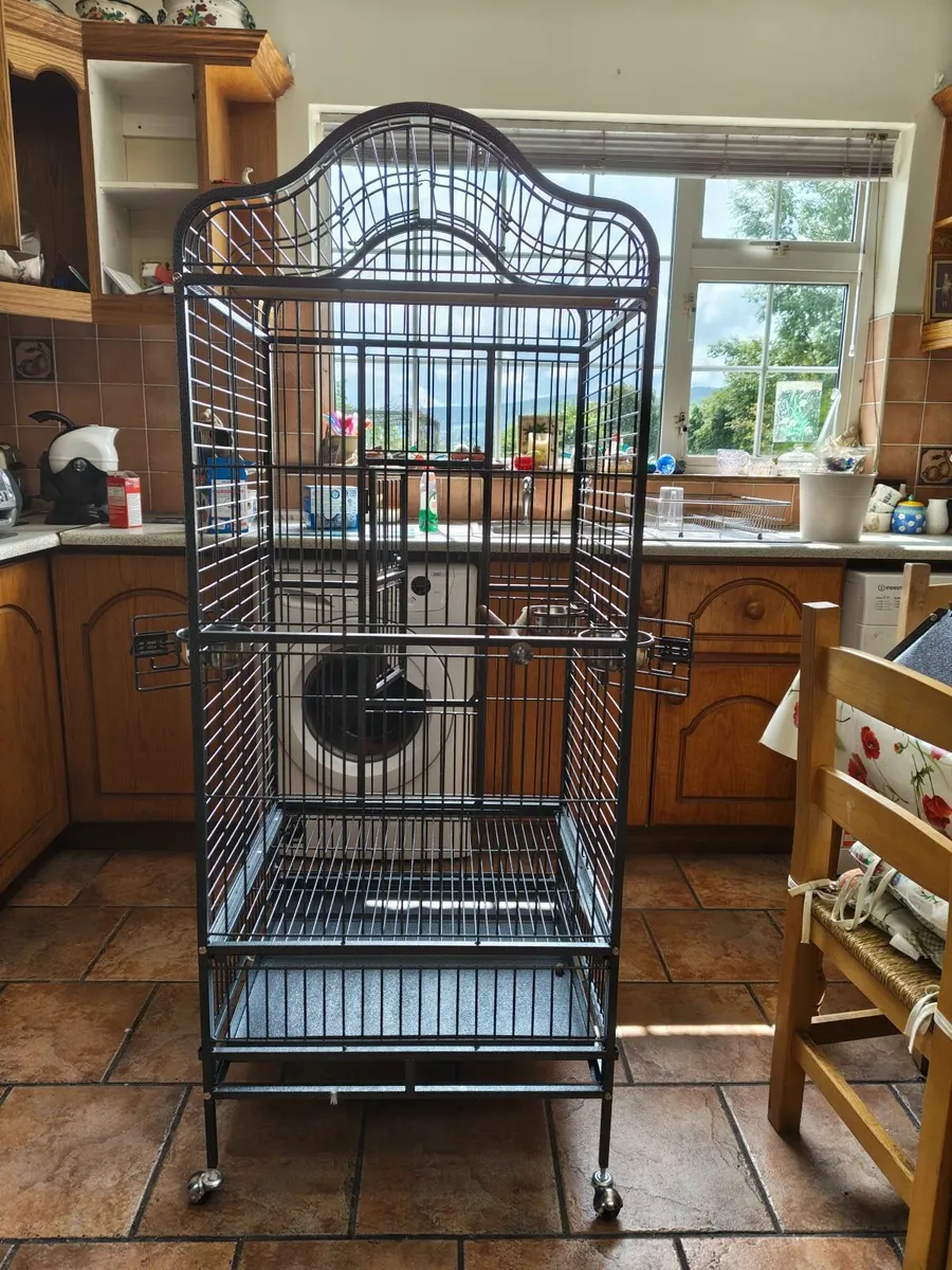 Large Bird Cage - Image 1
