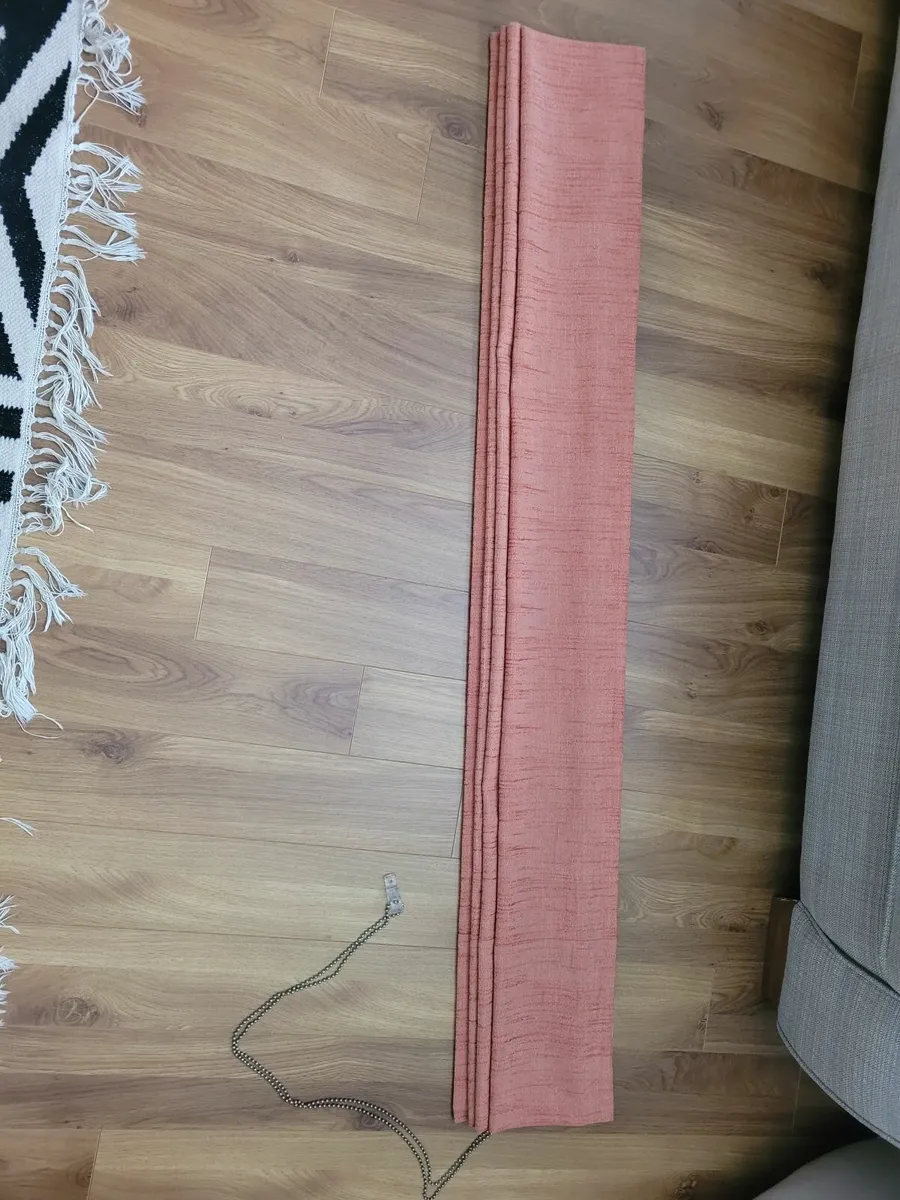 Orange roman blind - Image 1
