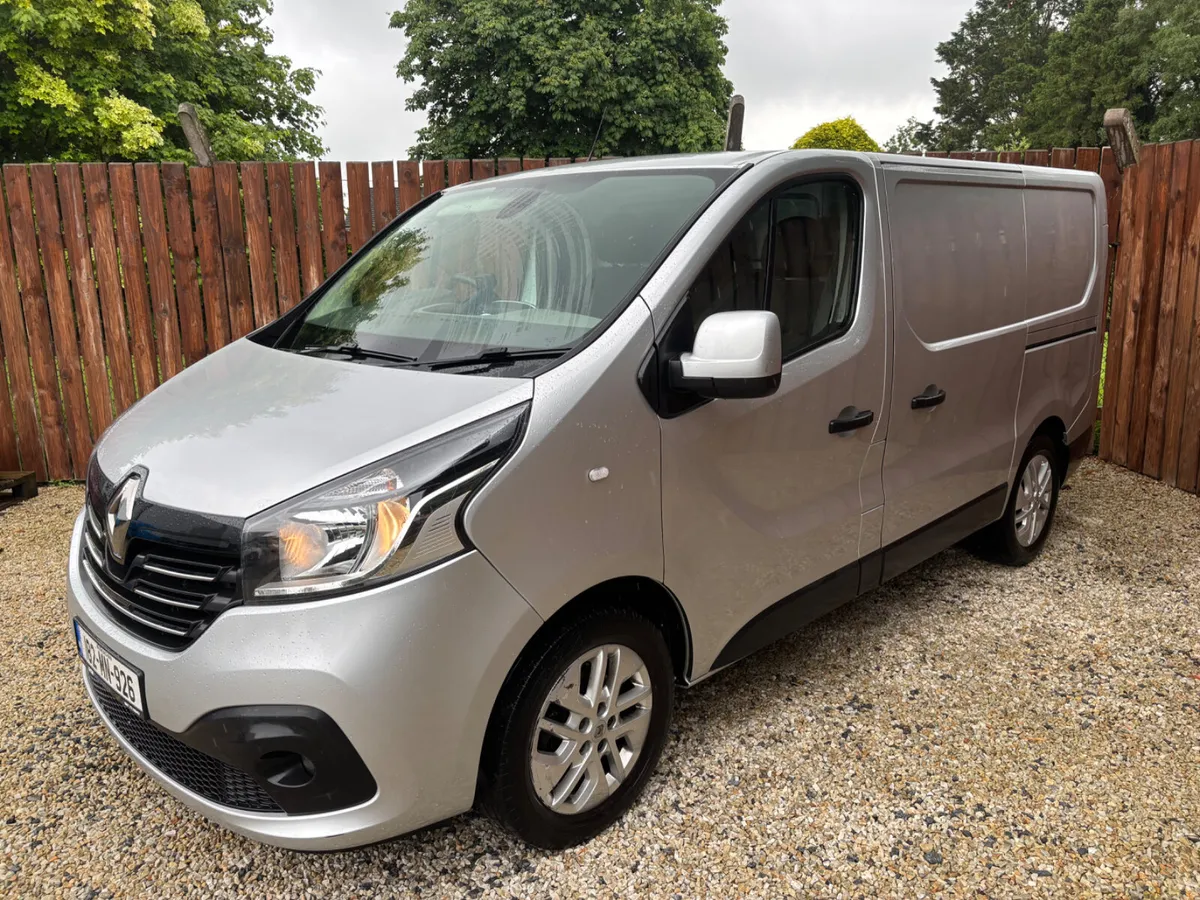 2018 RENAULT TRAFIC SPORT - Image 1