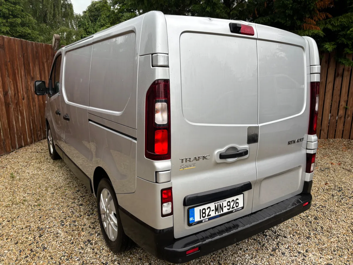 2018 RENAULT TRAFIC SPORT - Image 4