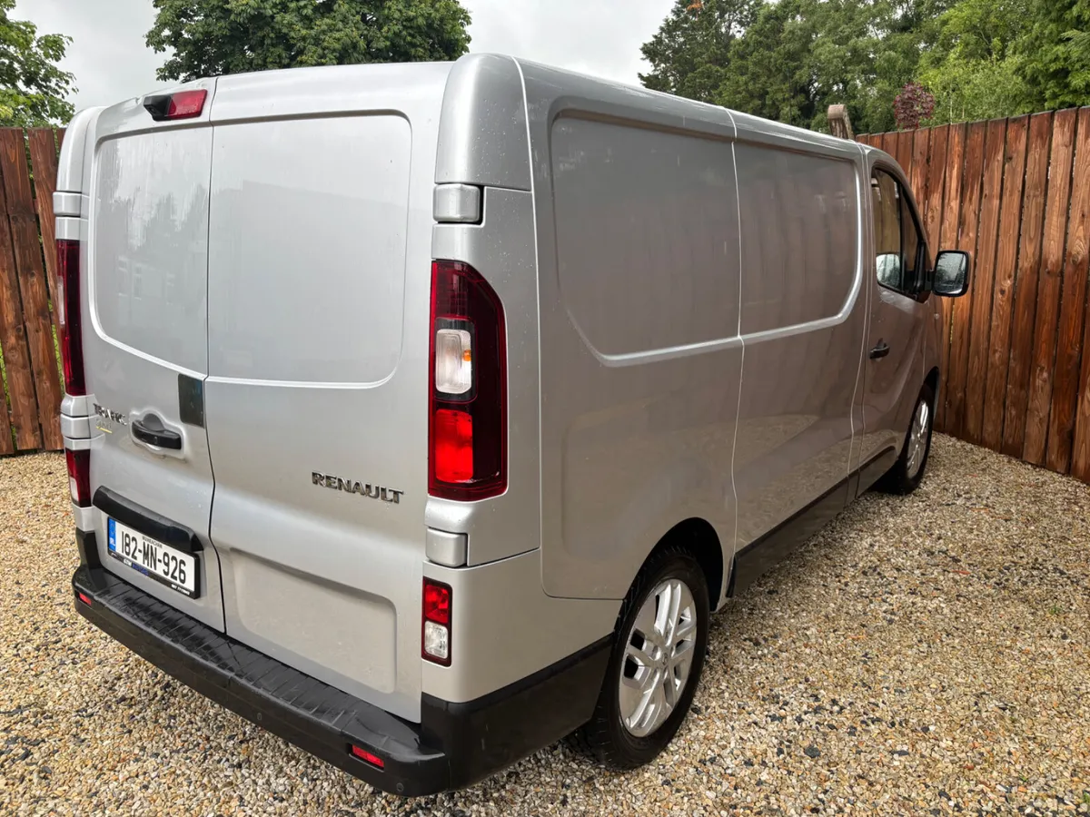 2018 RENAULT TRAFIC SPORT - Image 3