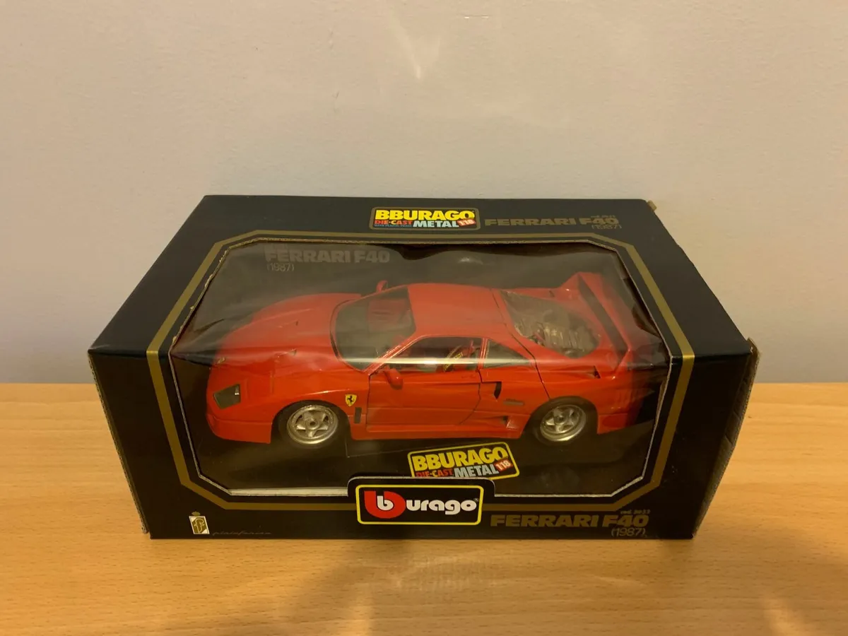 Burago Ferrari F40 (1987) - Image 1