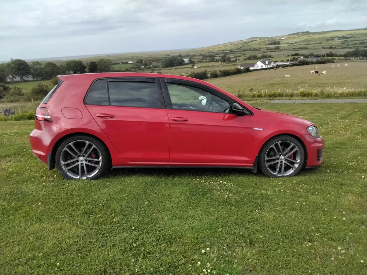 Volkswagen Golf 2015 - Image 3