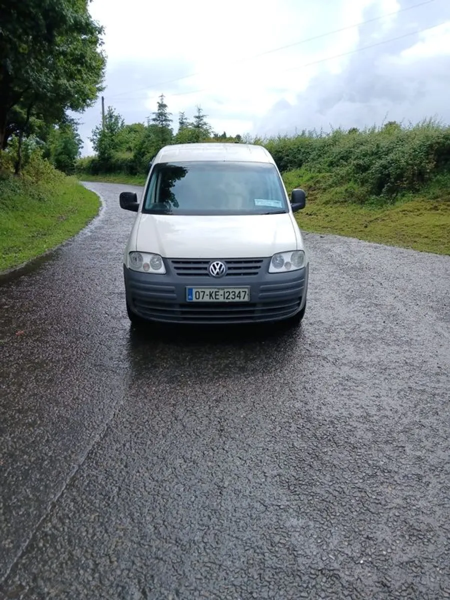 2007 Volkswagen Caddy - Image 2