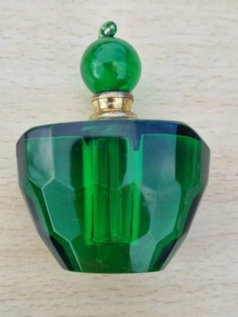 Art Deco Green Perfume Bottle - Image 4