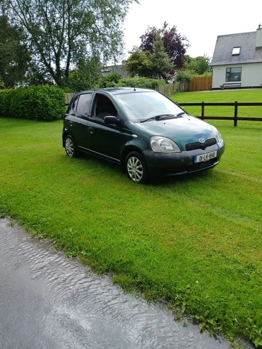 2001 Toyota Yaris - Image 3