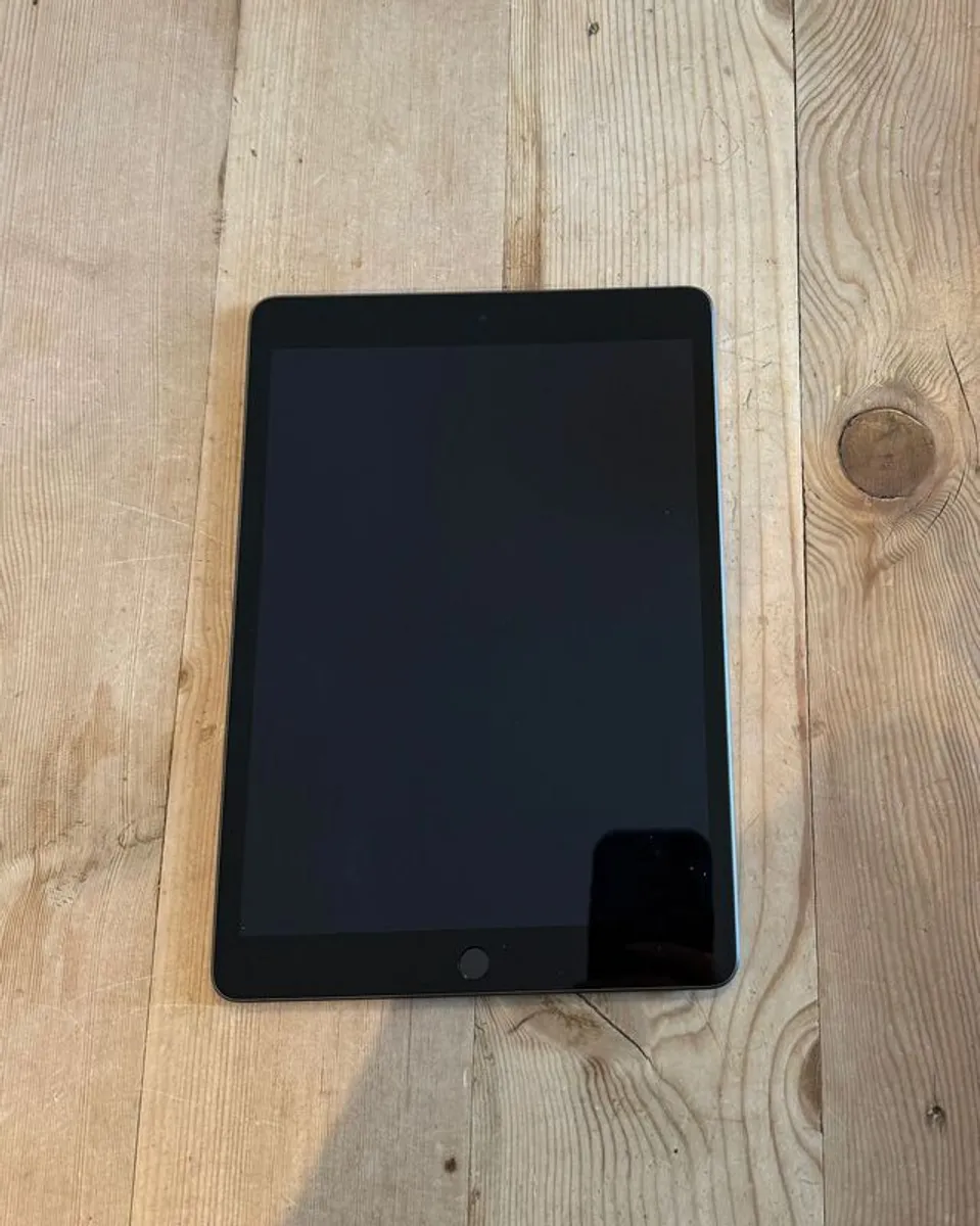 Apple iPad 9th Generation - 64GB - Never Used - Image 2