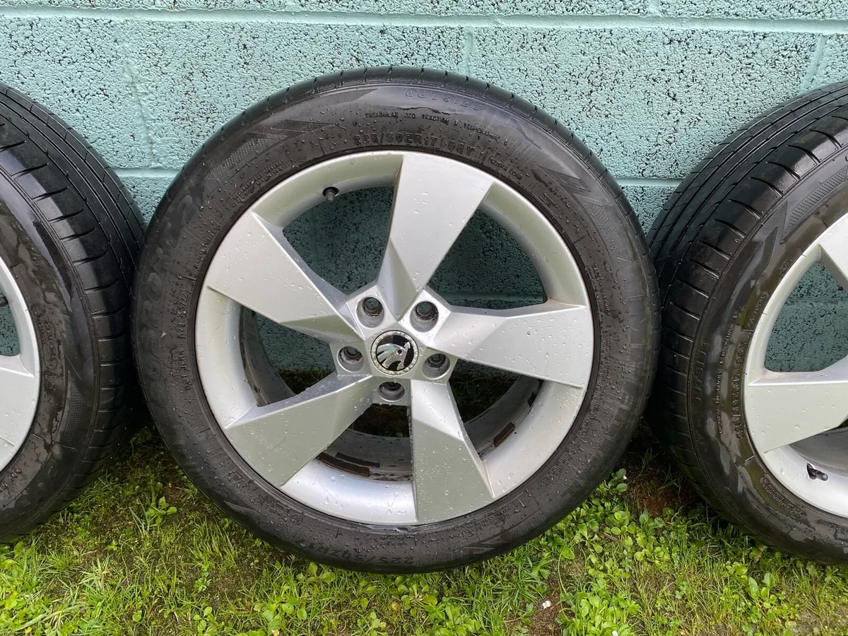 Skoda 17 inch Alloy Wheels, Alloys - Image 4