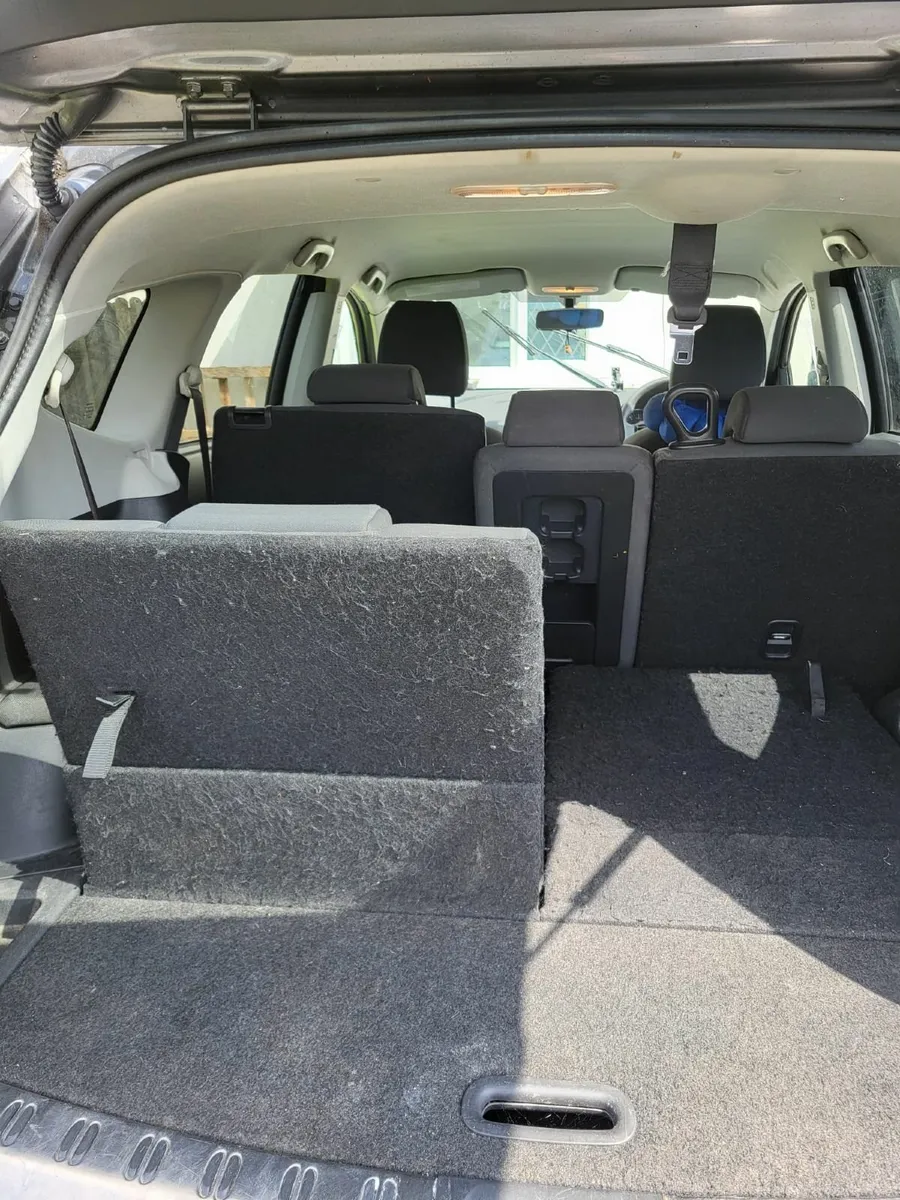 Nissan Qashqai+2 2013 - Image 2