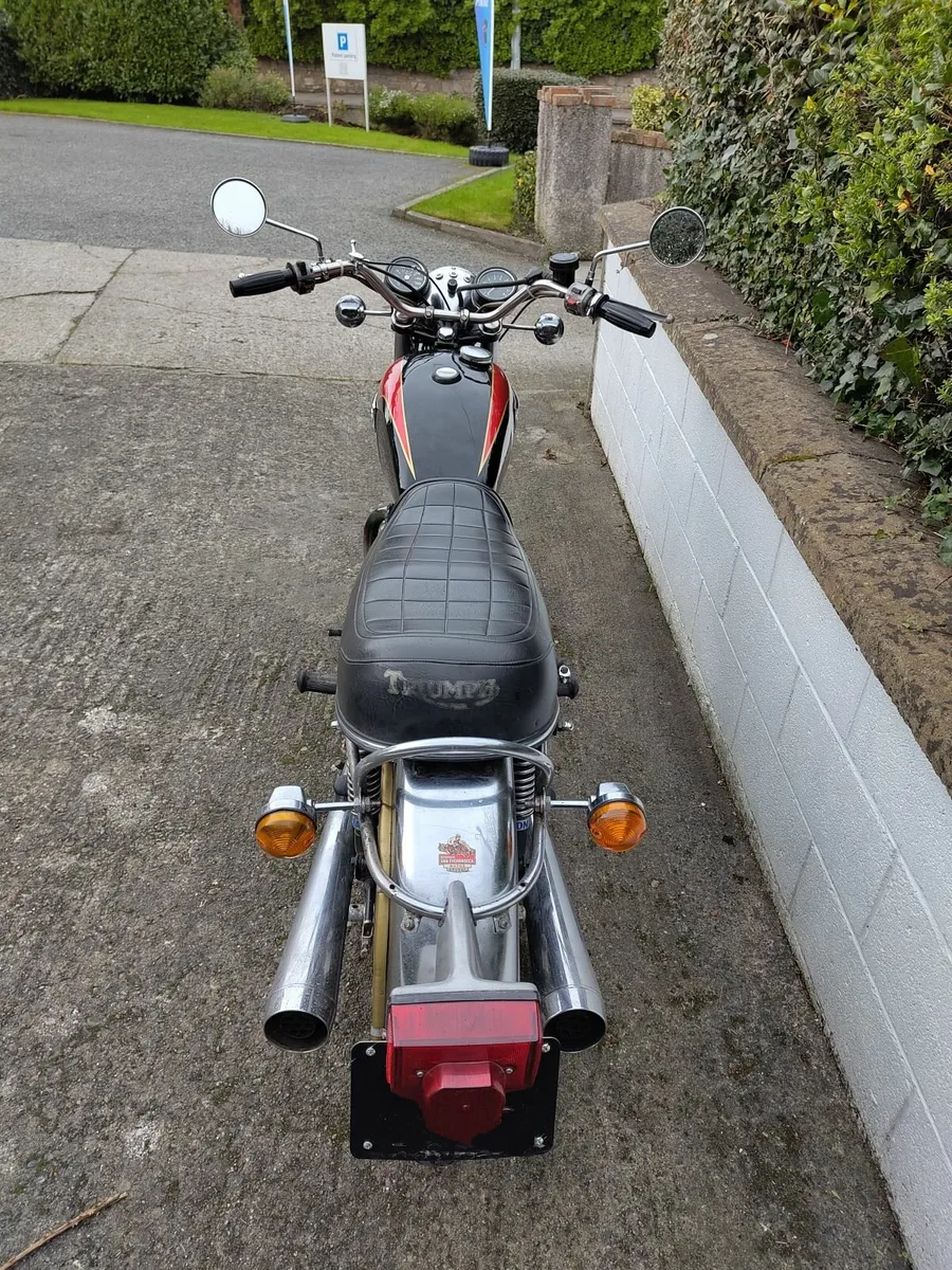 Triumph Bonneville t140 - Image 2