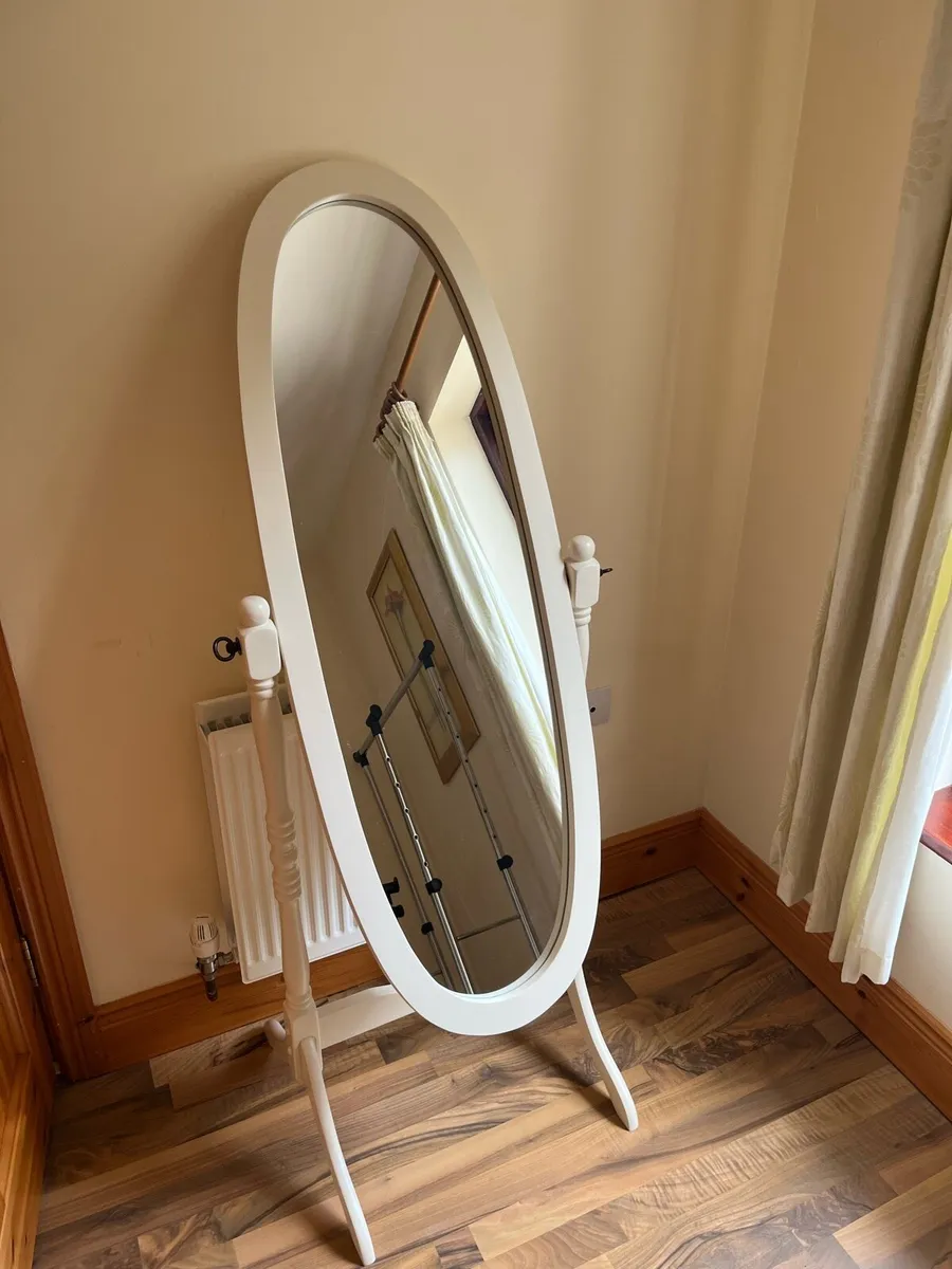 Tall mirror - Image 1