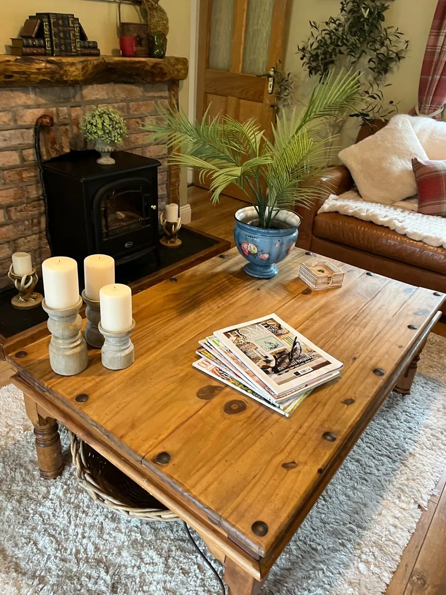 Coffee table - Image 1