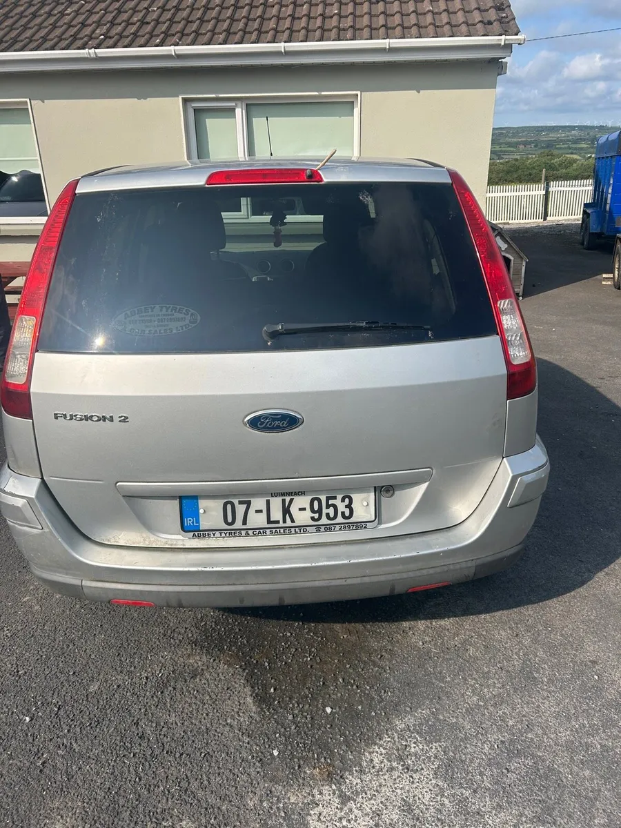 Ford Fusion 2 - Image 2