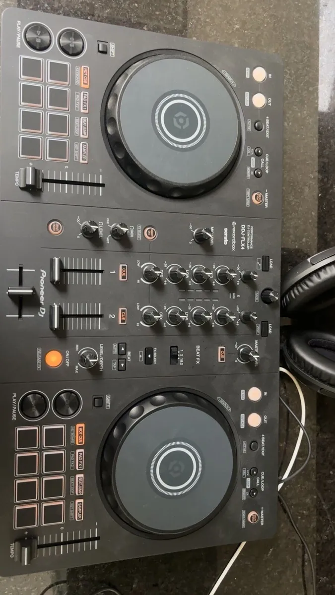 PIONEER DJ DDJ-FLX4 DJ DECKS AND DJ HEADPHONES - Image 2