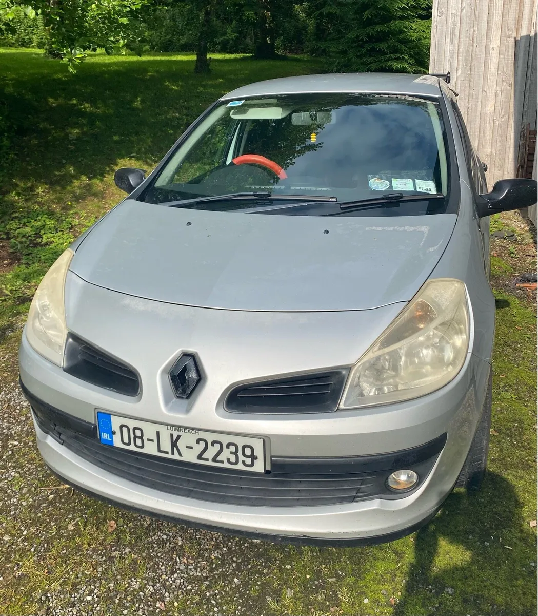 Renault Clio 1.2 petrol - Image 1