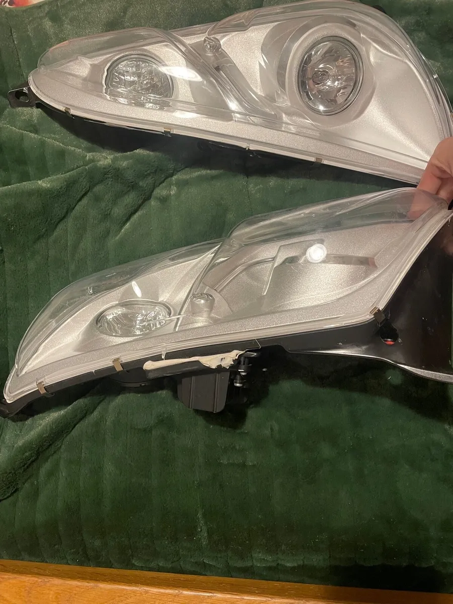 Genuine T7 Headlights - Image 2