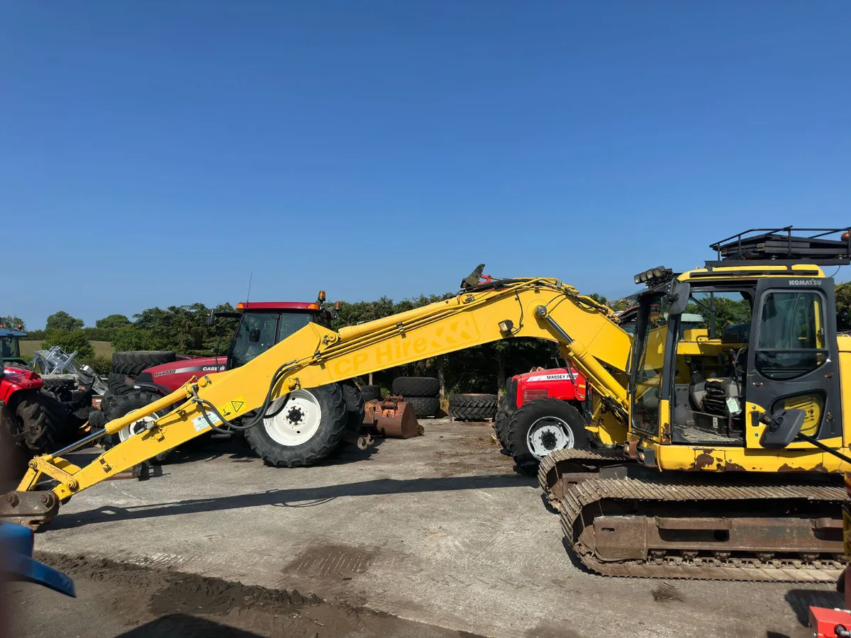 2016 Komatsu PC138 - Image 2