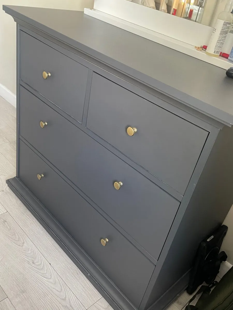 Chest drawers - Image 1