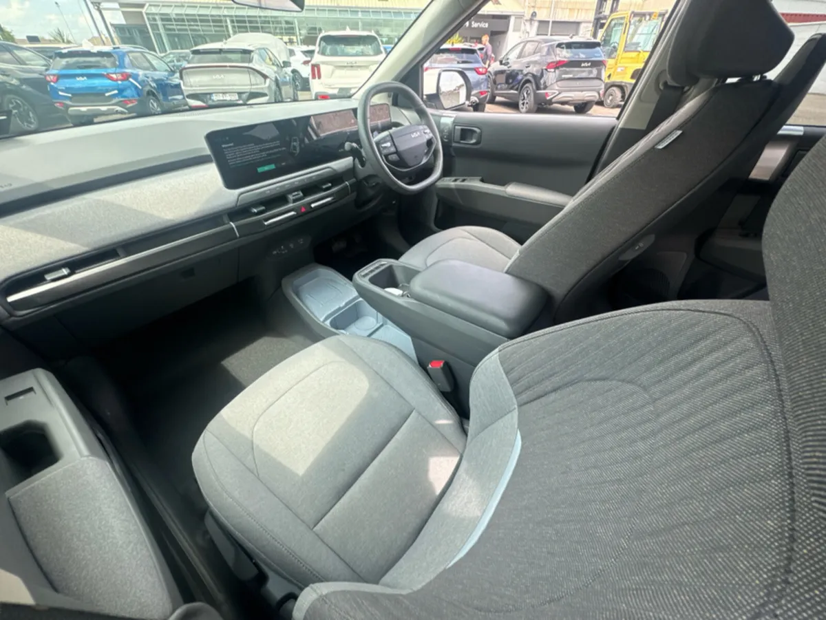 Kia EV3 EARTH K2 LONG RANGE - Image 4