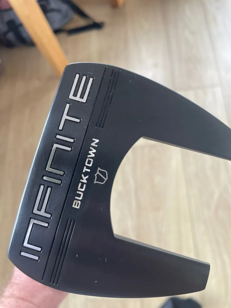 Left handed putter - Image 1