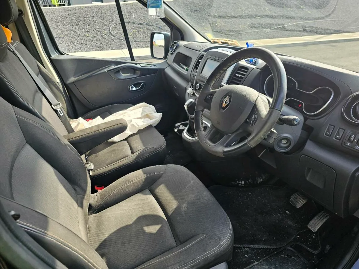 Renault trafic - Image 2